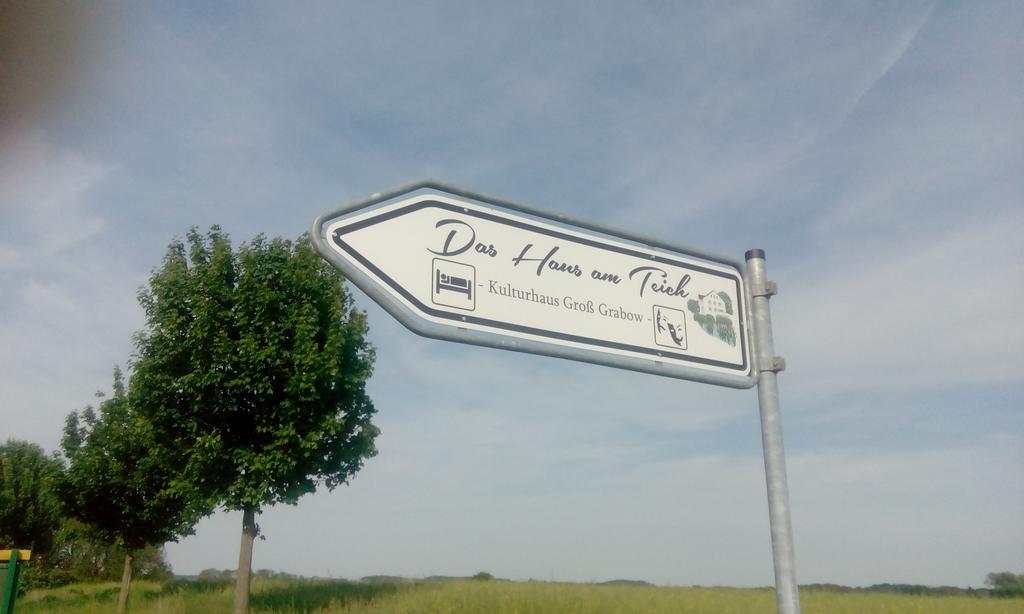 Das Haus Am Teich Gross Grabow Luaran gambar